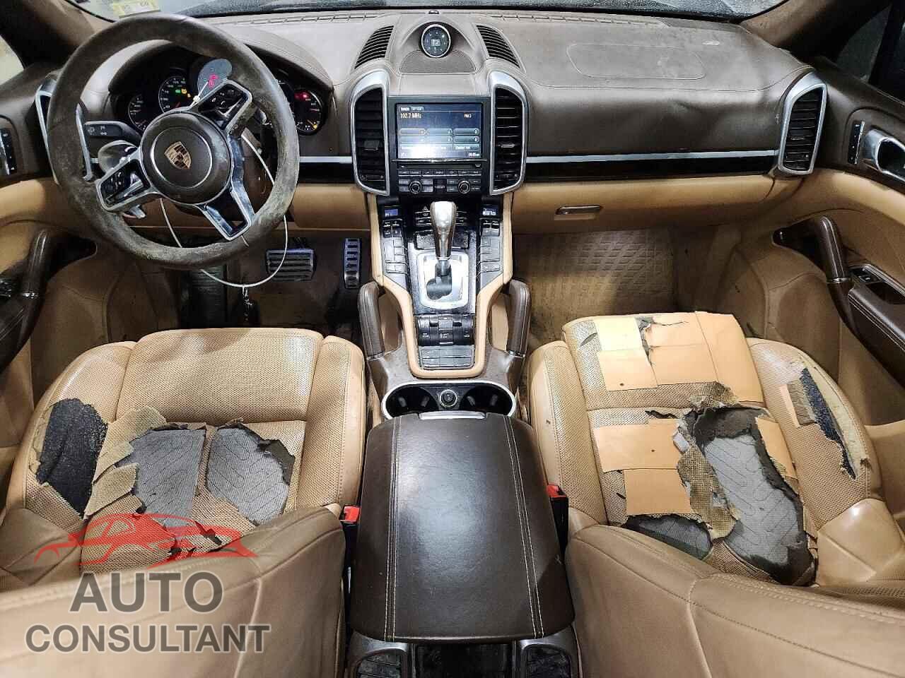 PORSCHE CAYENNE 2016 - WP1AB2A2XGLA93658