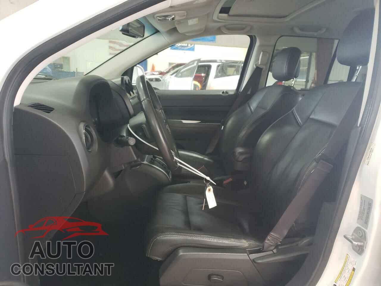 JEEP COMPASS 2016 - 1C4NJCEA1GD804820