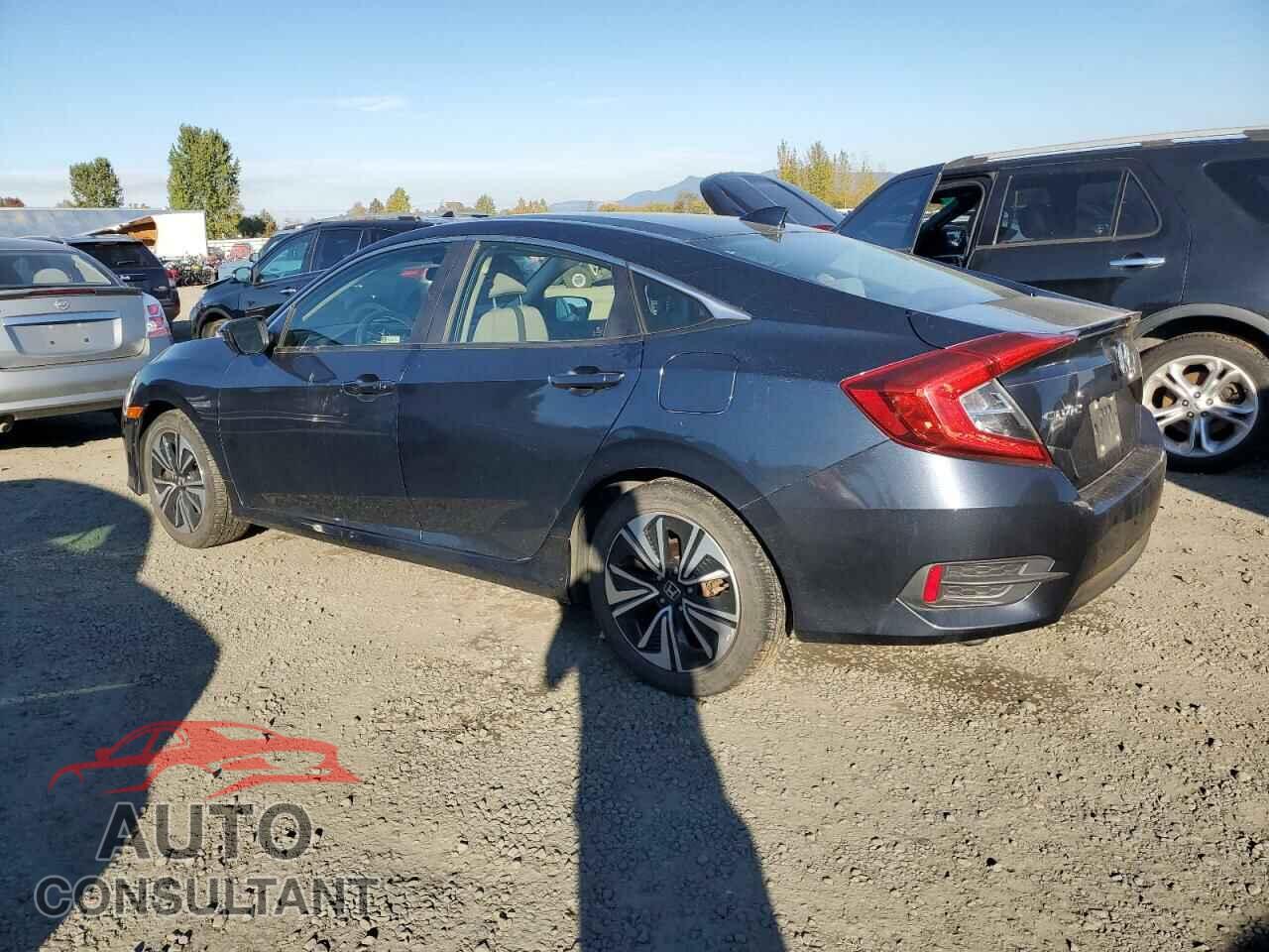HONDA CIVIC 2018 - JHMFC1F43JX036113