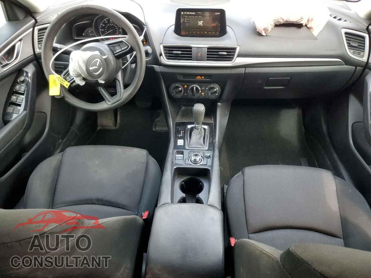 MAZDA 3 2017 - 3MZBN1K79HM136272