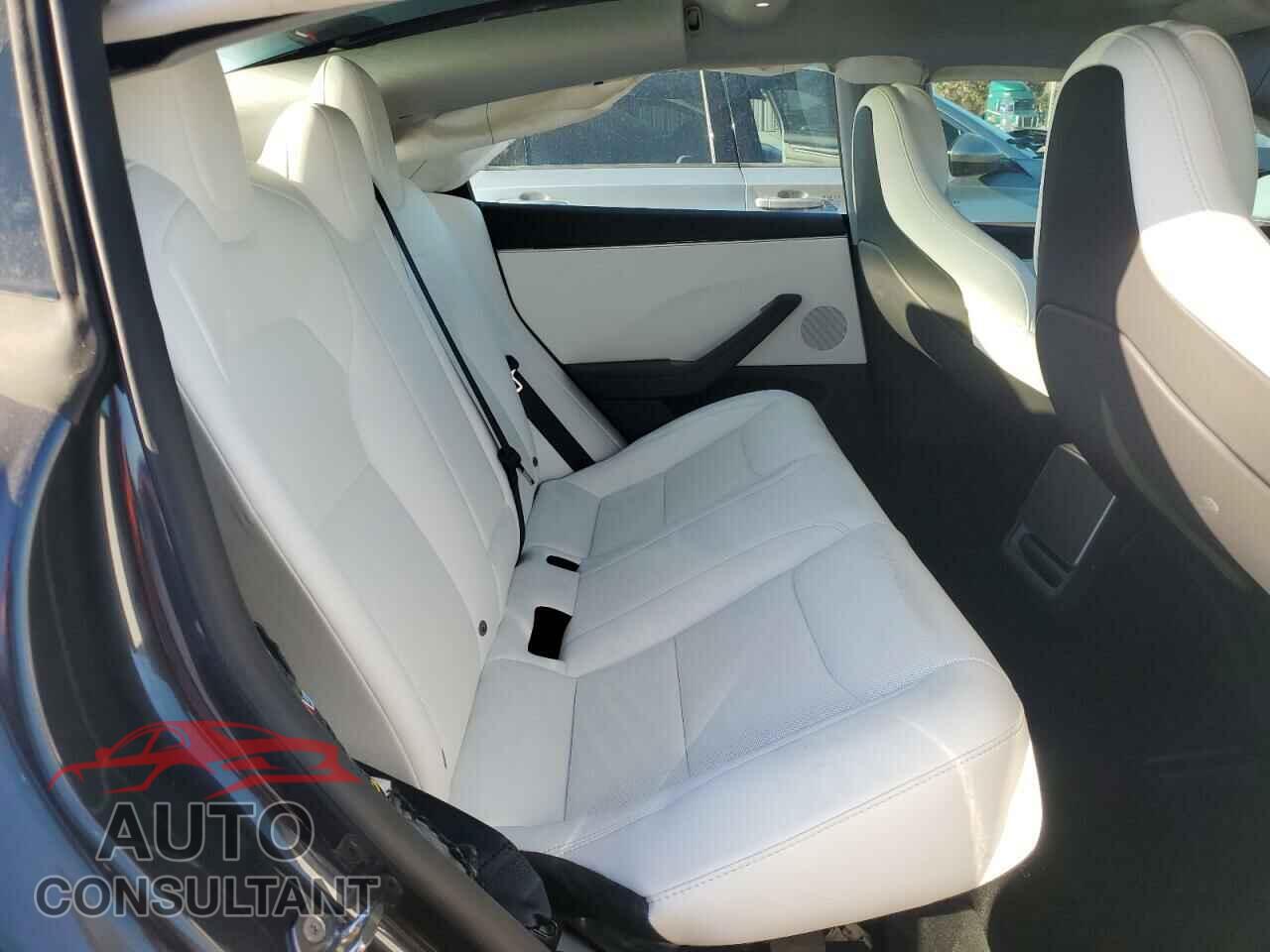 TESLA MODEL 3 2024 - 5YJ3E1ET6RF807418