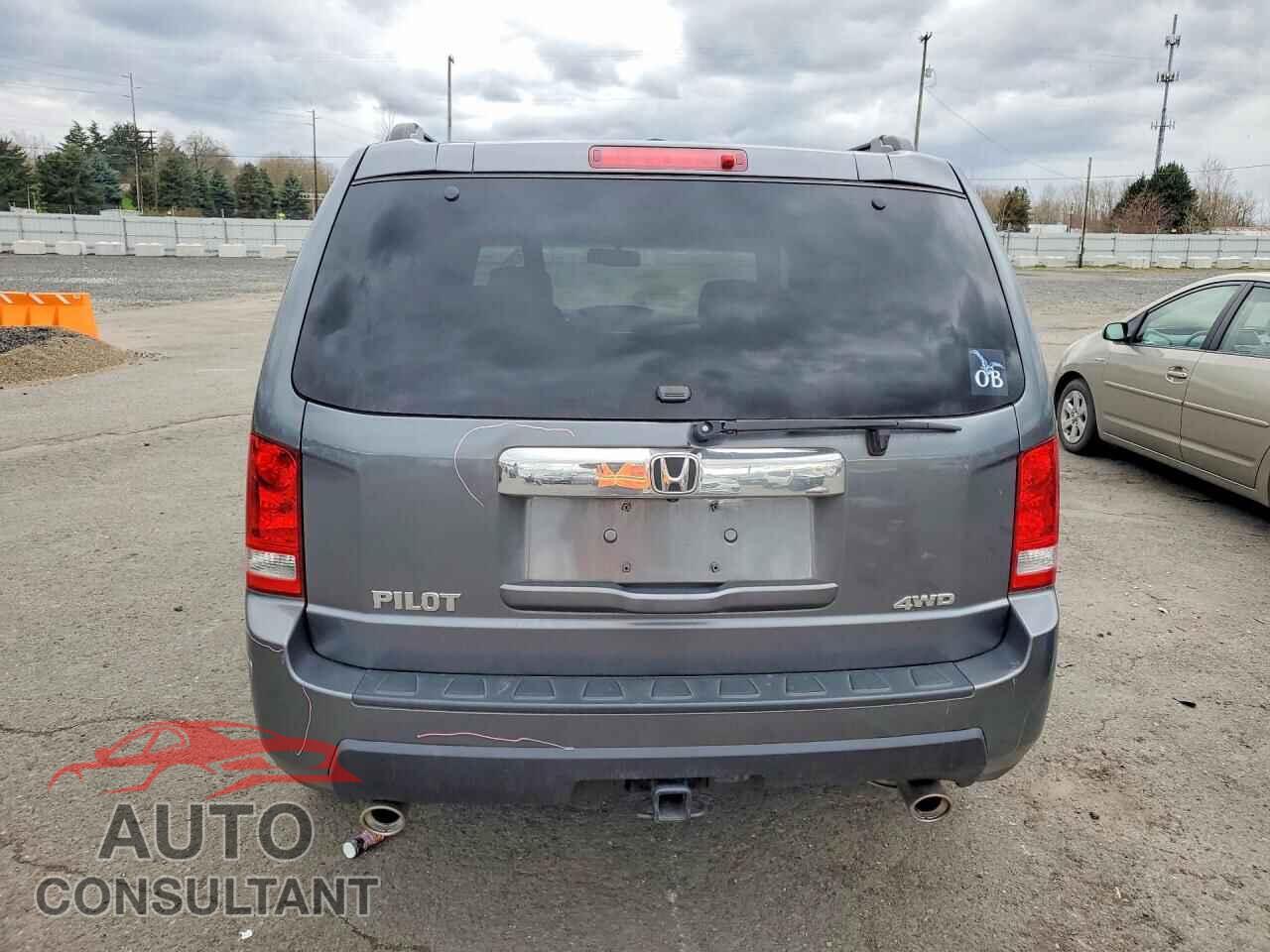 HONDA PILOT 2011 - 5FNYF4H5XBB101124
