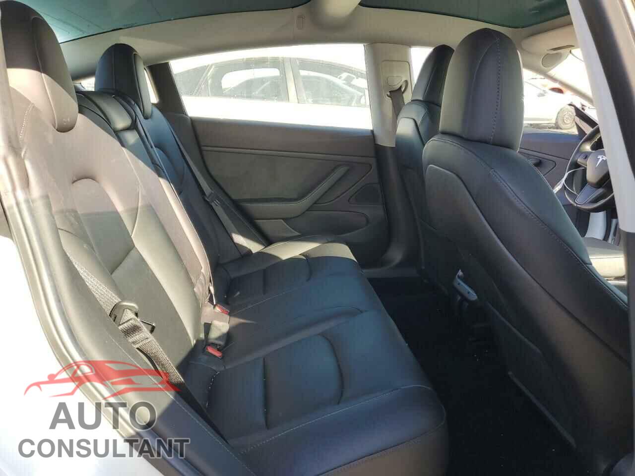 TESLA MODEL 3 2019 - 5YJ3E1EB8KF511135