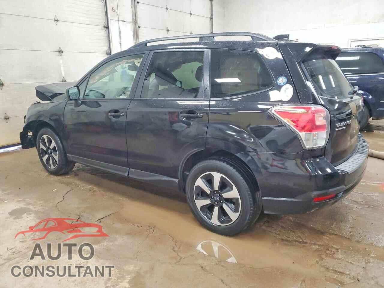 SUBARU FORESTER 2018 - JF2SJAEC2JH618200