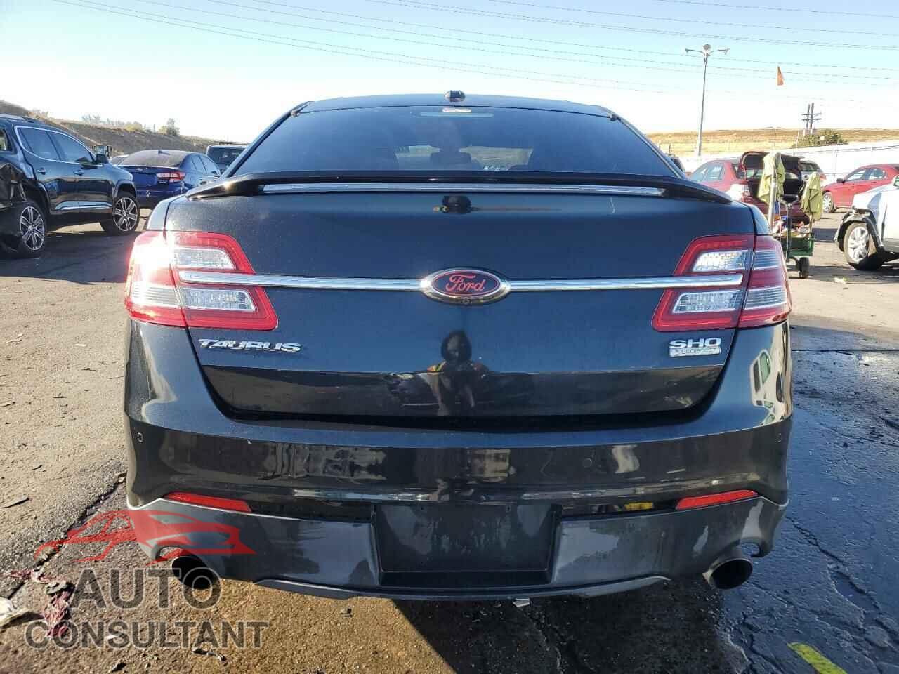 FORD TAURUS 2015 - 1FAHP2KTXFG199260