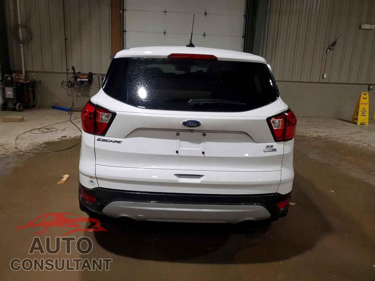 FORD ESCAPE 2019 - 1FMCU9GD4KUC06766