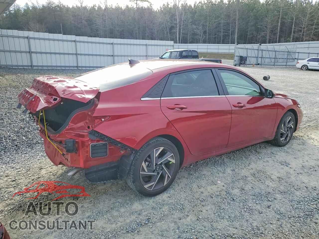HYUNDAI ELANTRA 2025 - KMHLS4DG1SU935105