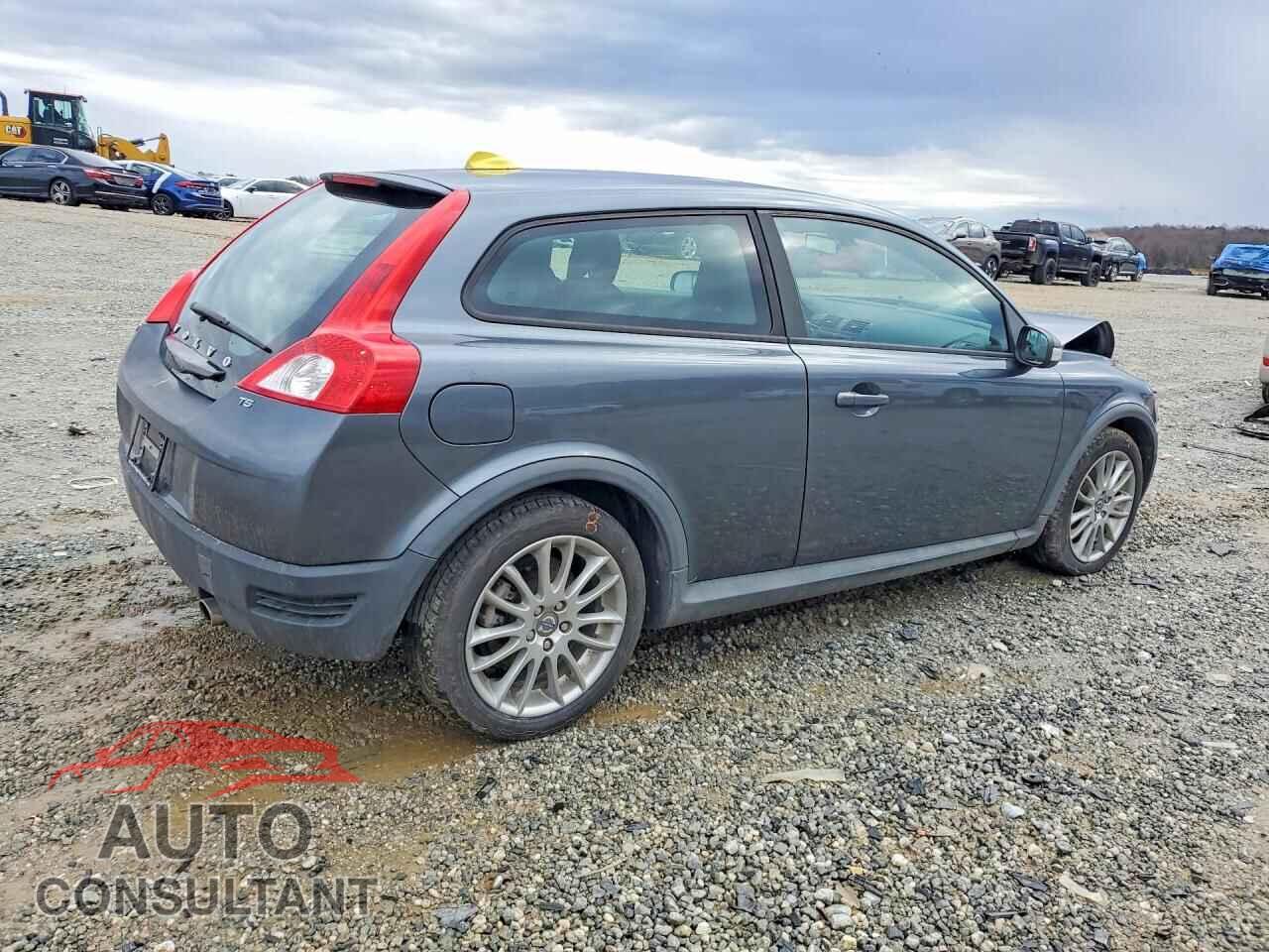VOLVO C30 2010 - YV1672MK3A2173489
