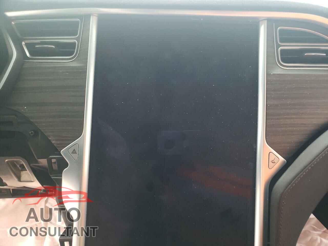 TESLA MODEL X 2016 - 5YJXCBE47GF000540