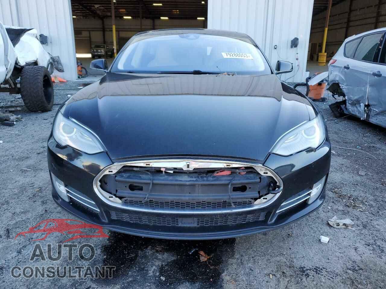 TESLA MODEL S 2015 - 5YJSA1S17FFP74600
