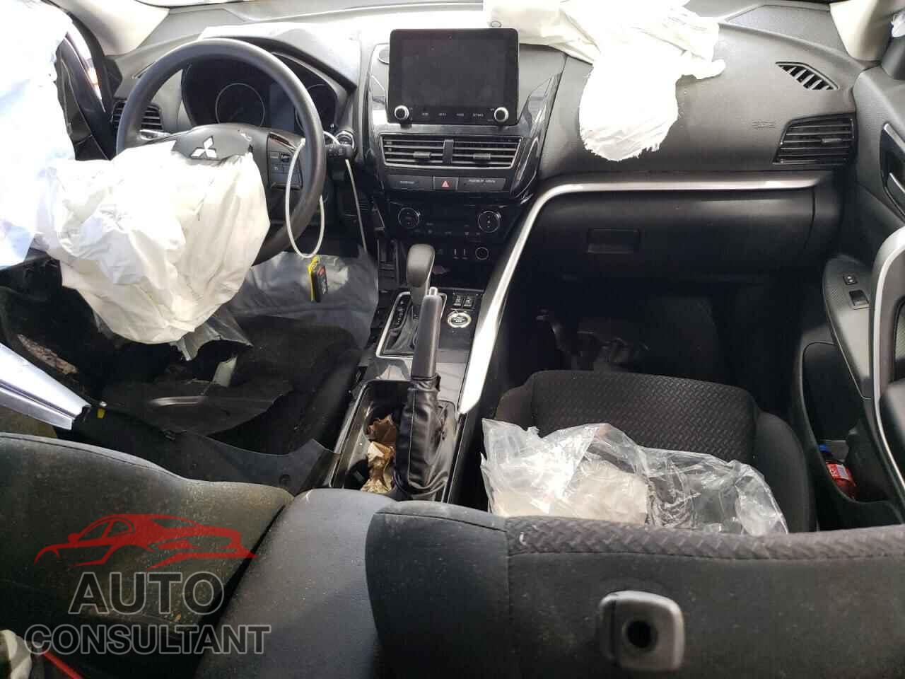 MITSUBISHI ECLIPSE 2024 - JA4ATVAA0RZ057821