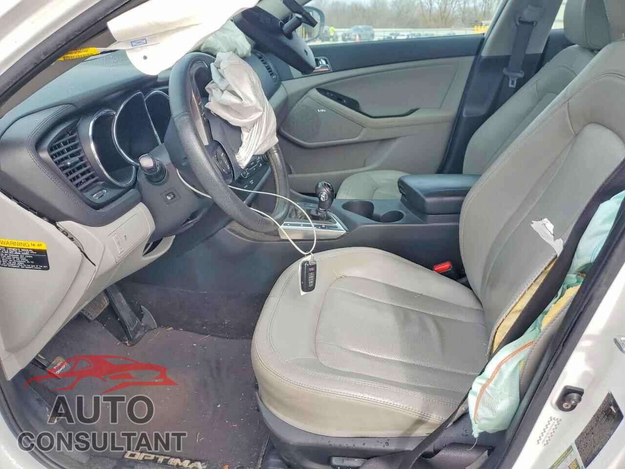 KIA OPTIMA 2011 - KNAGN4A73B5057802