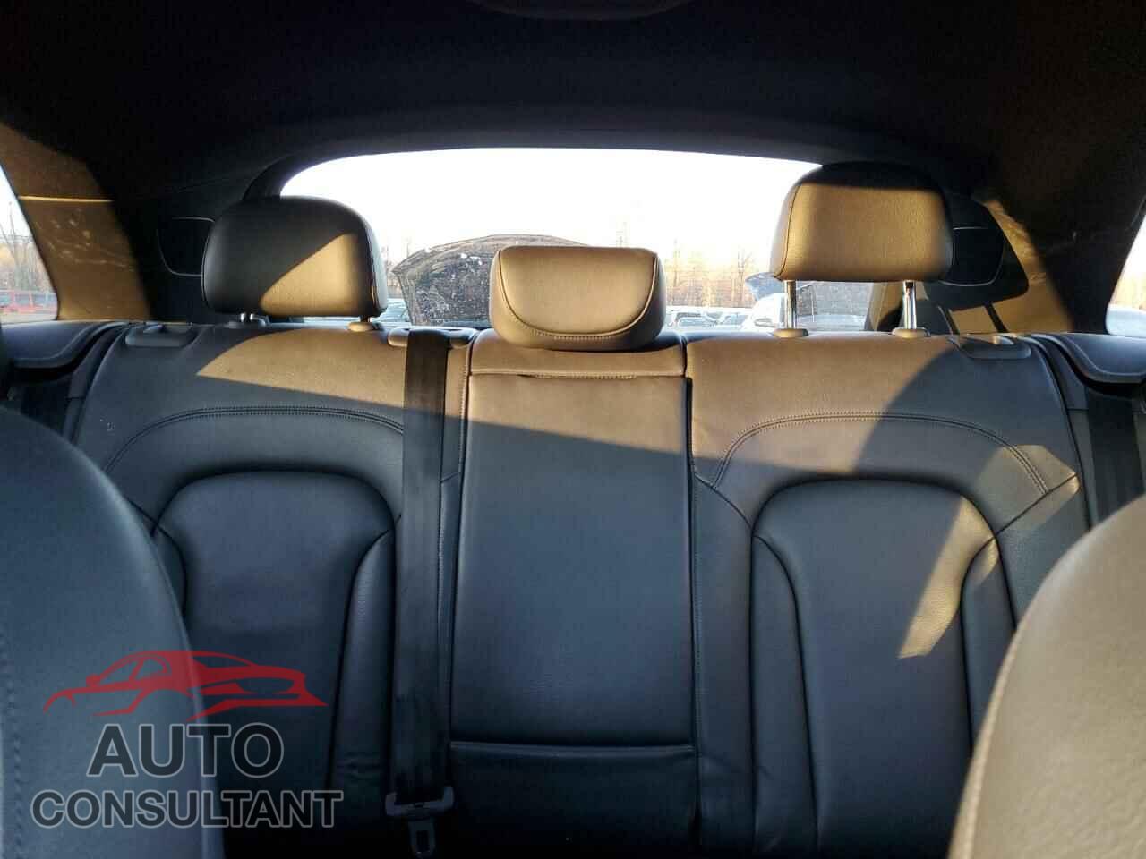 AUDI Q3 2017 - WA1ECCFS6HR005406