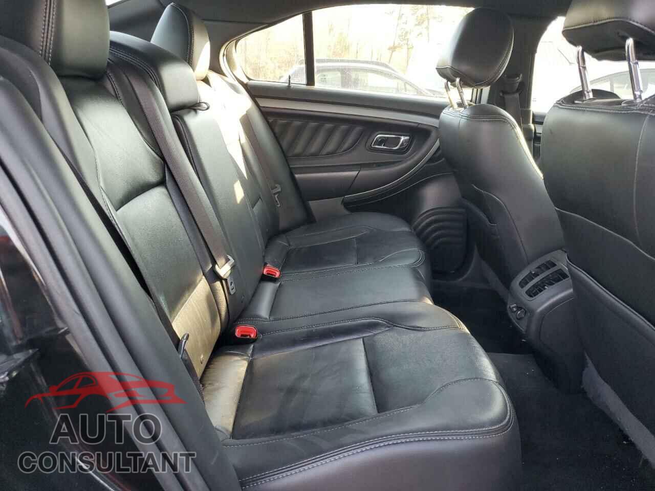 FORD TAURUS 2013 - 1FAHP2E84DG228465