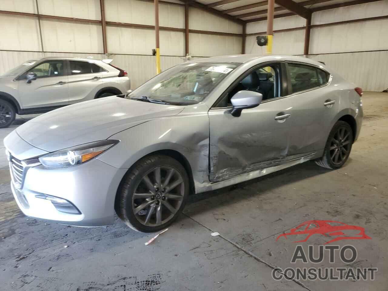 MAZDA 3 2018 - 3MZBN1V38JM197983