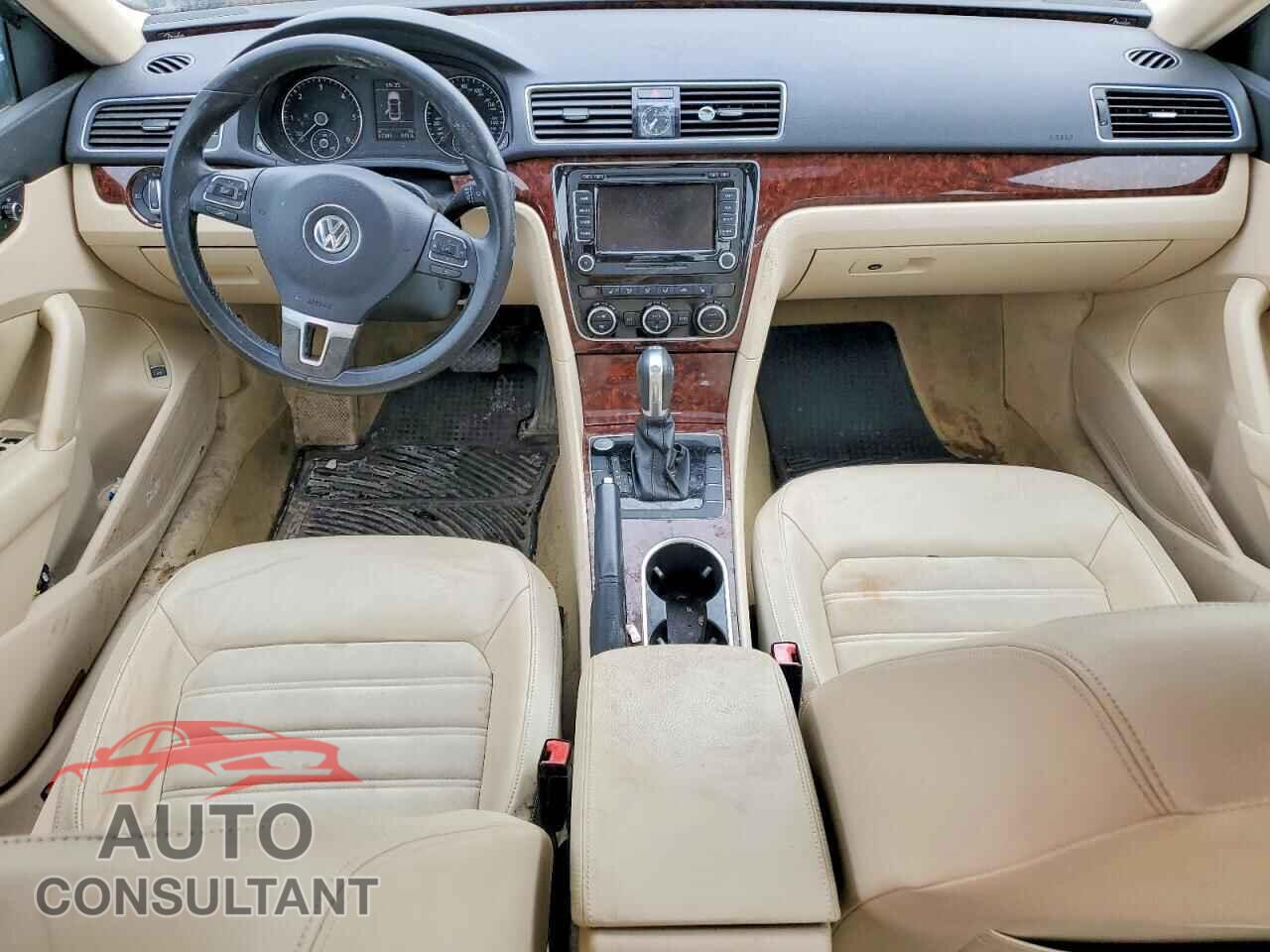 VOLKSWAGEN PASSAT 2013 - 1VWCN7A36DC094452