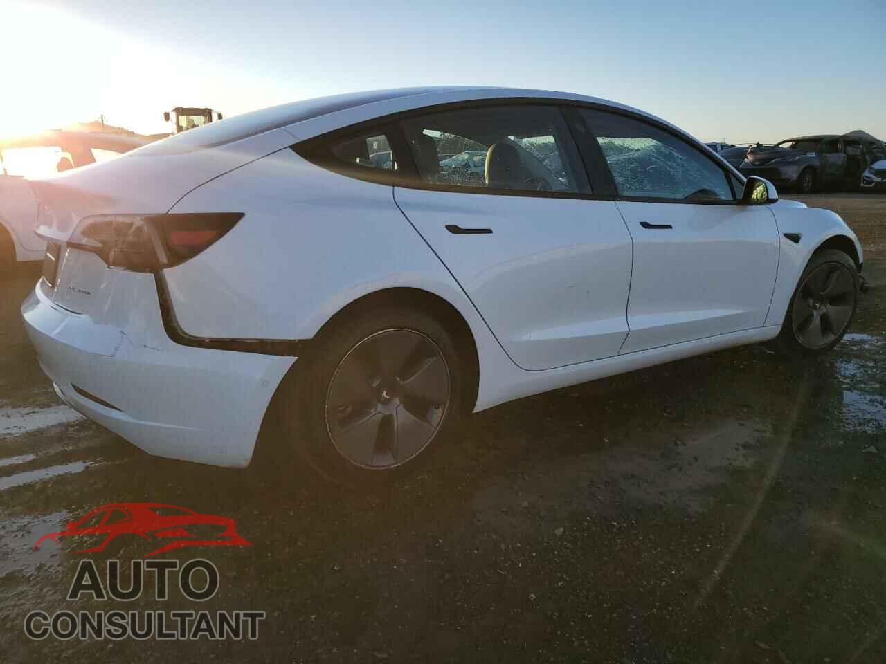 TESLA MODEL 3 2022 - 5YJ3E1EB5NF201769