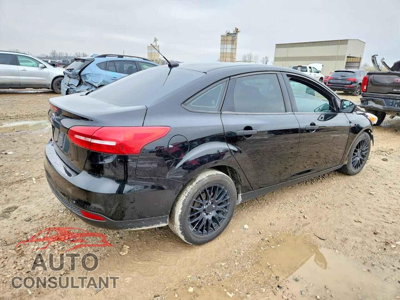 FORD FOCUS 2017 - 1FADP3E29HL263337