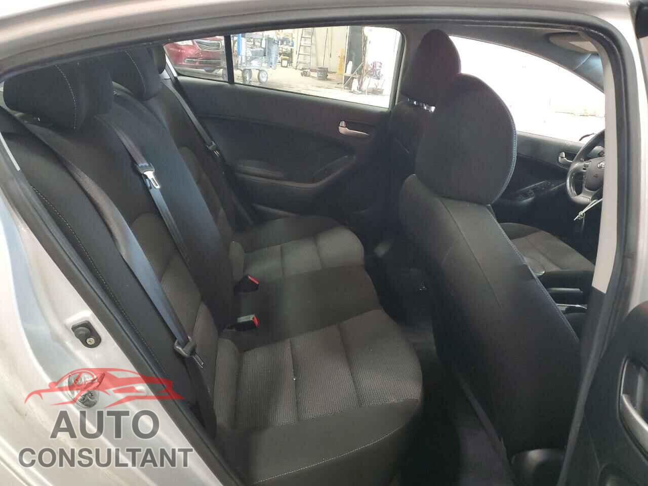 KIA FORTE 2017 - 3KPFK4A73HE033195
