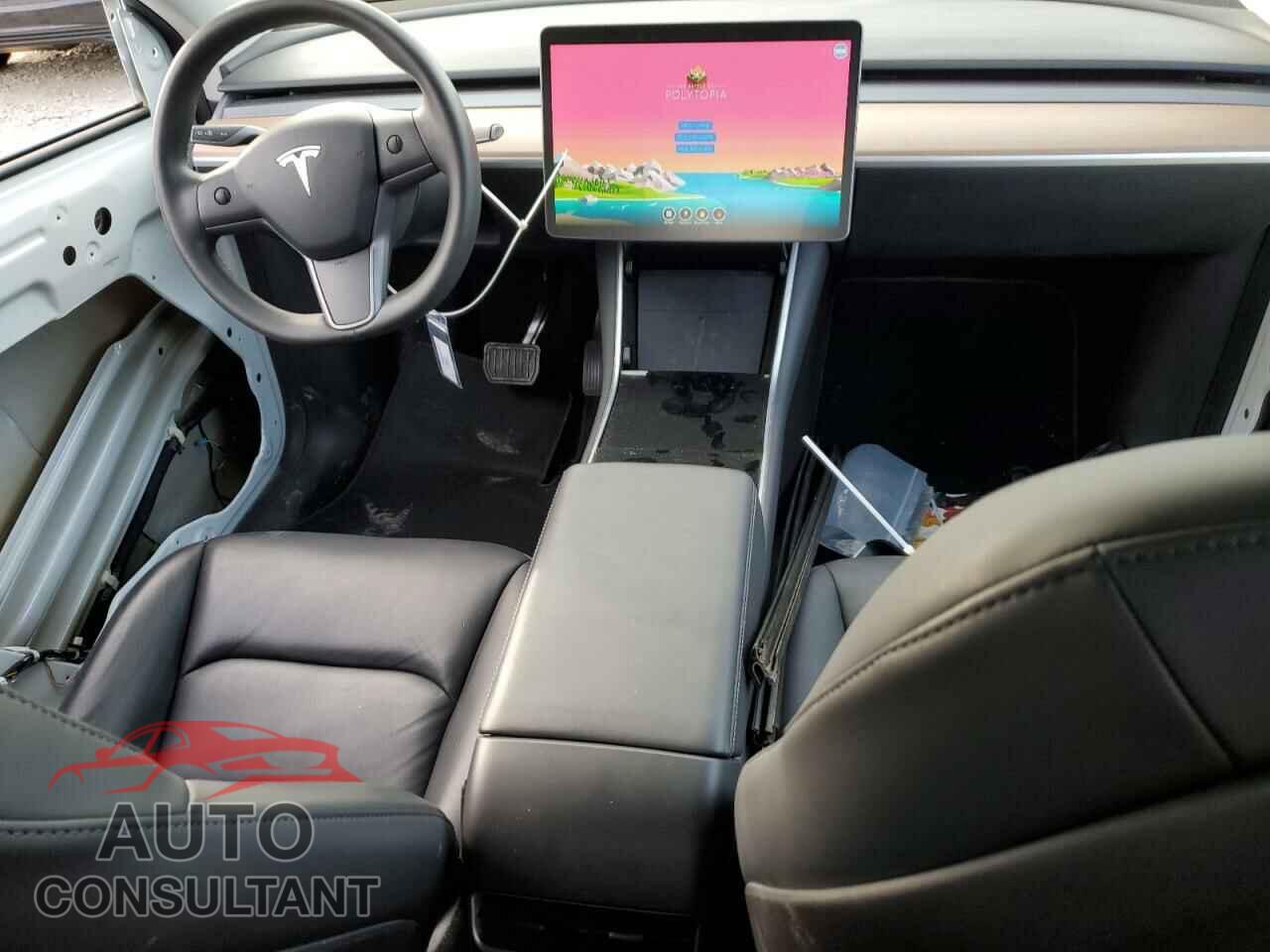 TESLA MODEL Y 2020 - 5YJYGDEE7LF032105