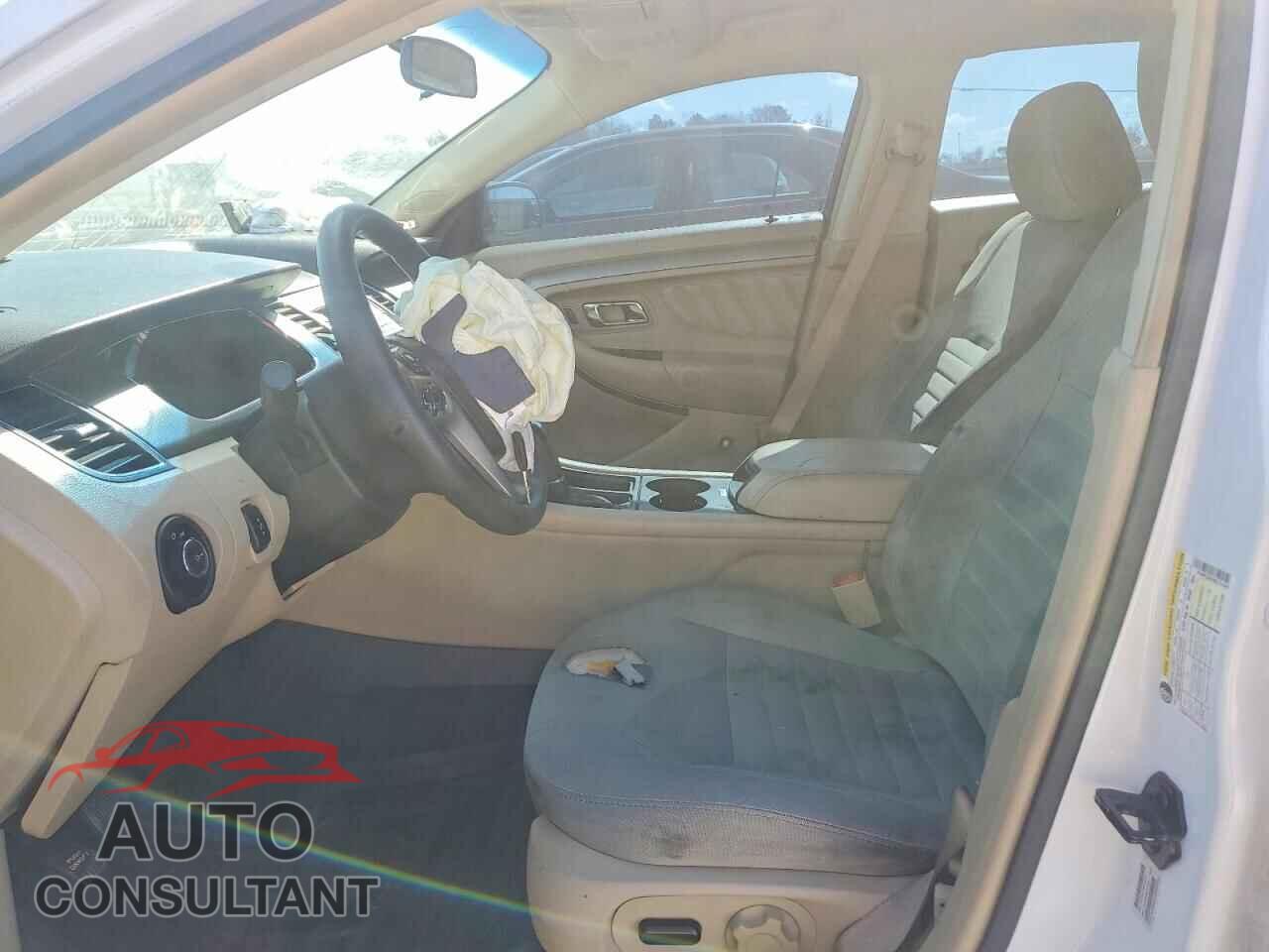 FORD TAURUS 2017 - 1FAHP2D82HG121440