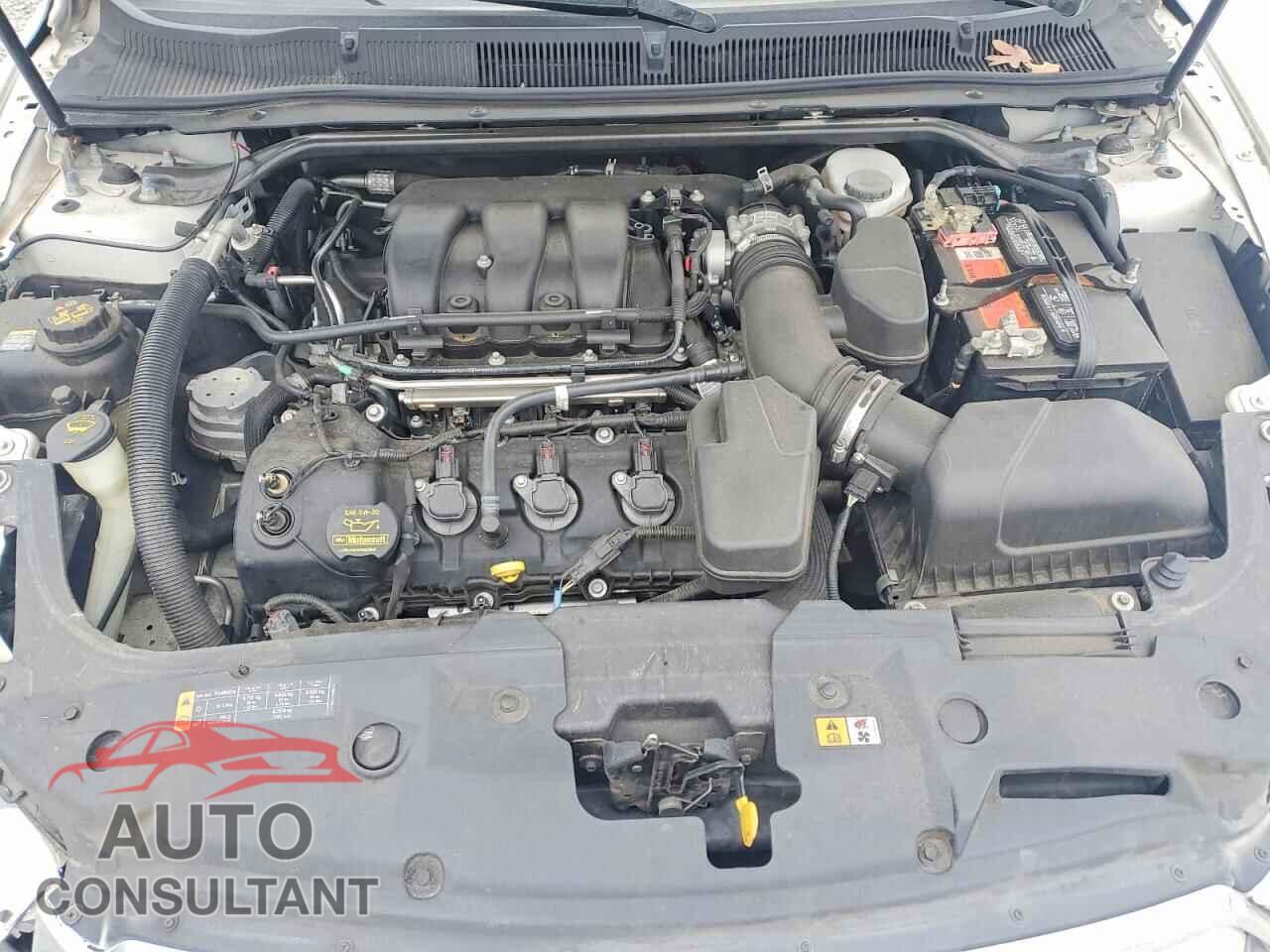 FORD TAURUS 2013 - 1FAHP2E86DG100552