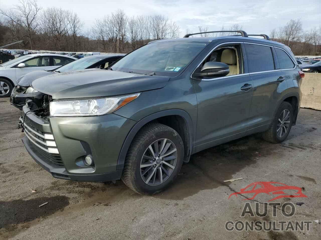 TOYOTA HIGHLANDER 2018 - 5TDJZRFH9JS889858