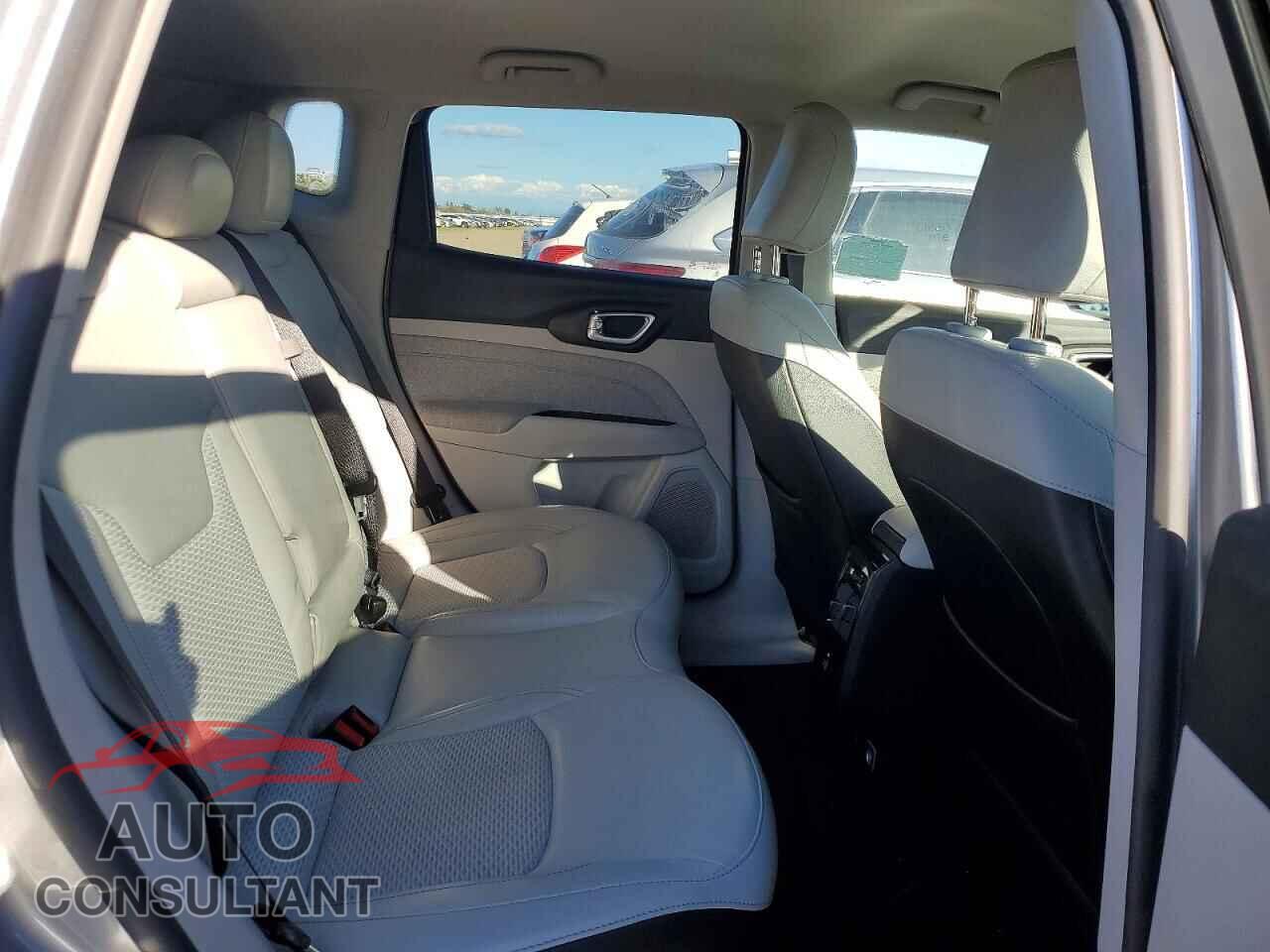 JEEP COMPASS 2022 - 3C4NJDBB8NT202801