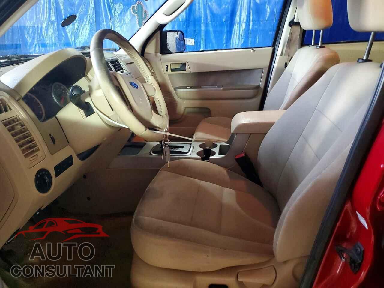 FORD ESCAPE 2010 - 1FMCU9DG6AKD30563