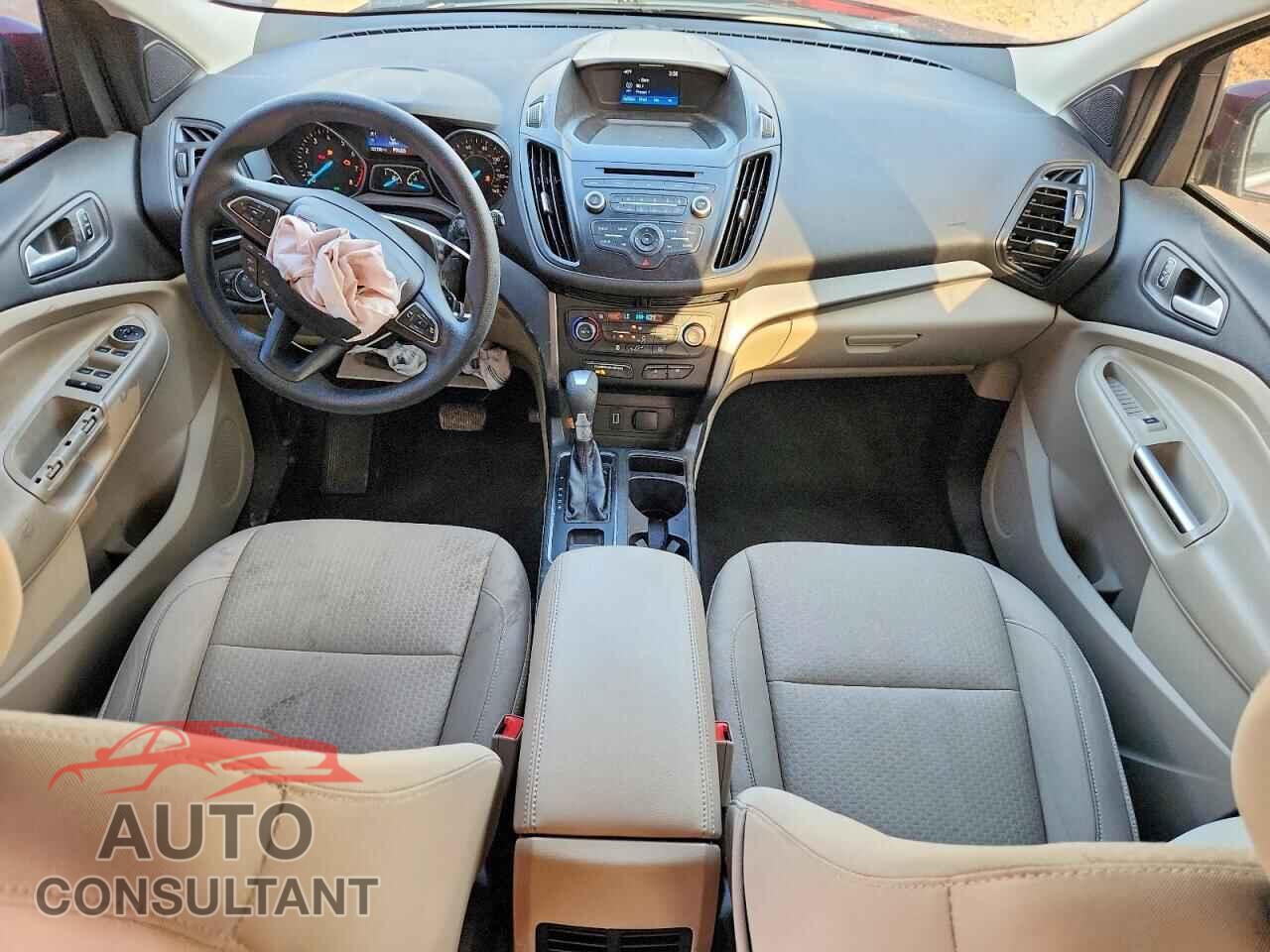 FORD ESCAPE 2017 - 1FMCU0G97HUB46417