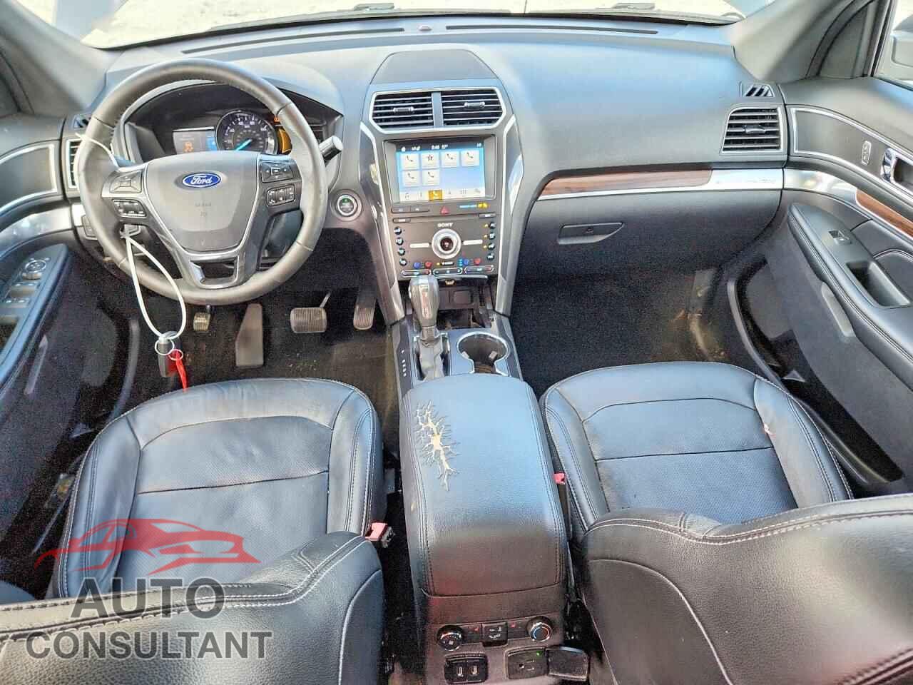 FORD EXPLORER 2019 - 1FM5K7FHXKGA03578