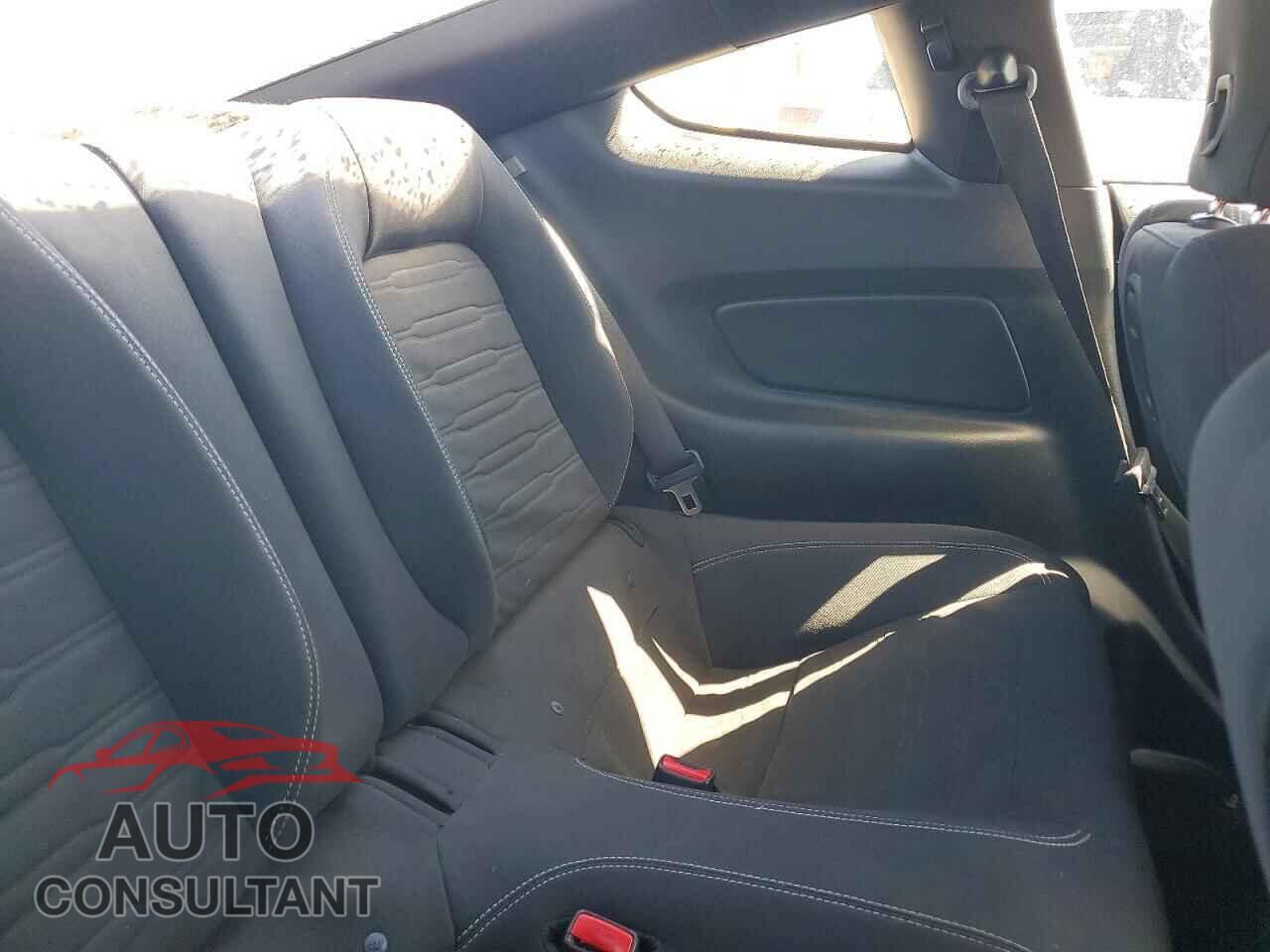 FORD MUSTANG 2017 - 1FA6P8CF2H5312085