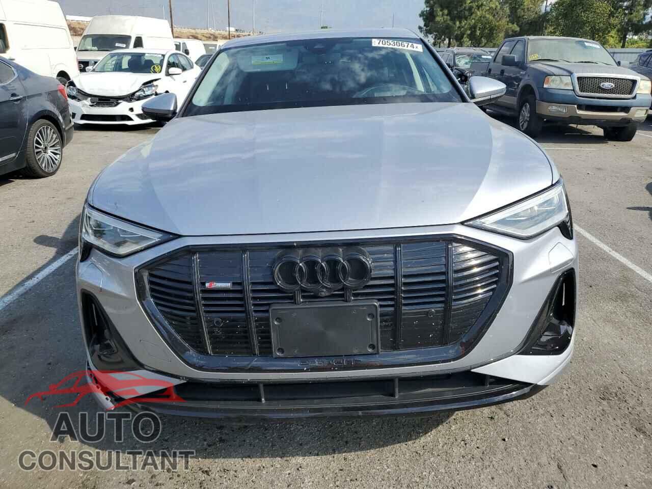 AUDI E-TRON 2022 - WA13AAGE5NB036340