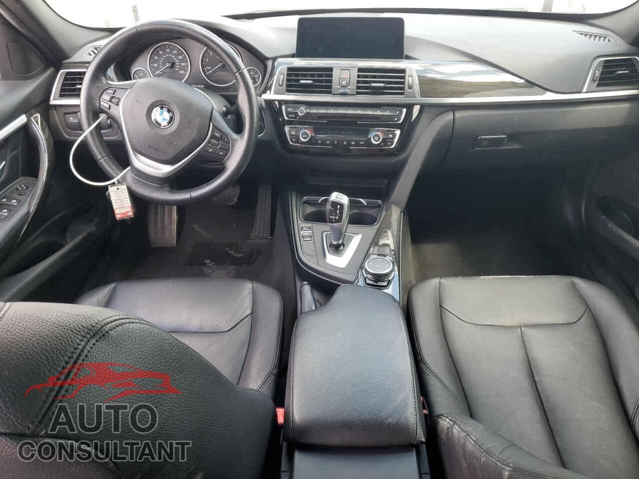BMW 3 SERIES 2017 - WBA8D9C55HA003546