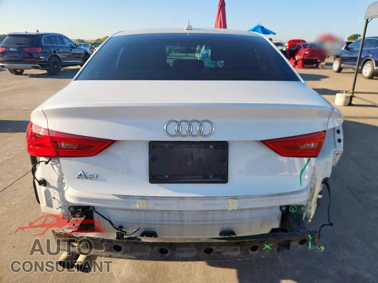 AUDI A3 2016 - WAUA7GFF5G1032559