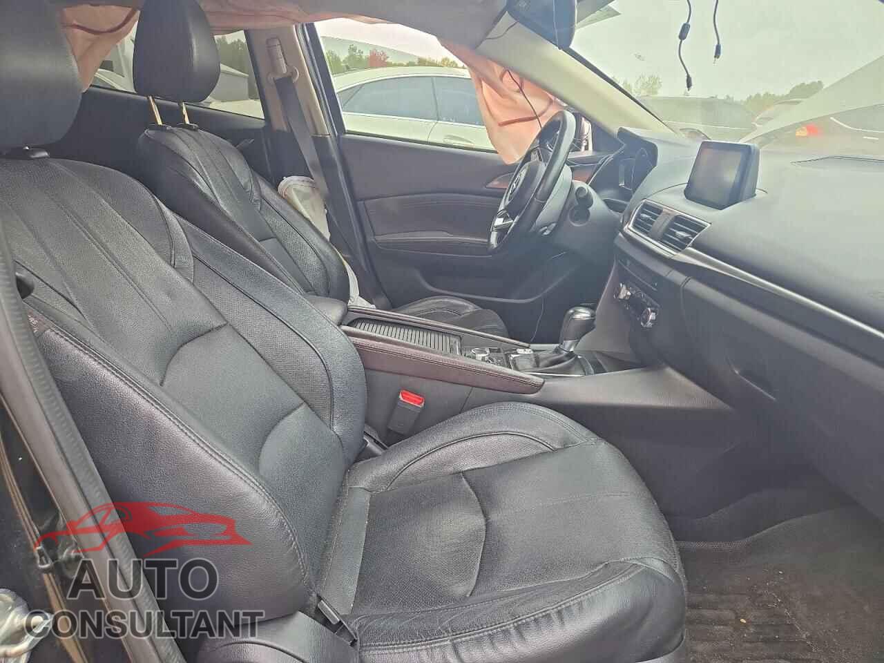 MAZDA 3 2017 - JM1BN1W39H1107359