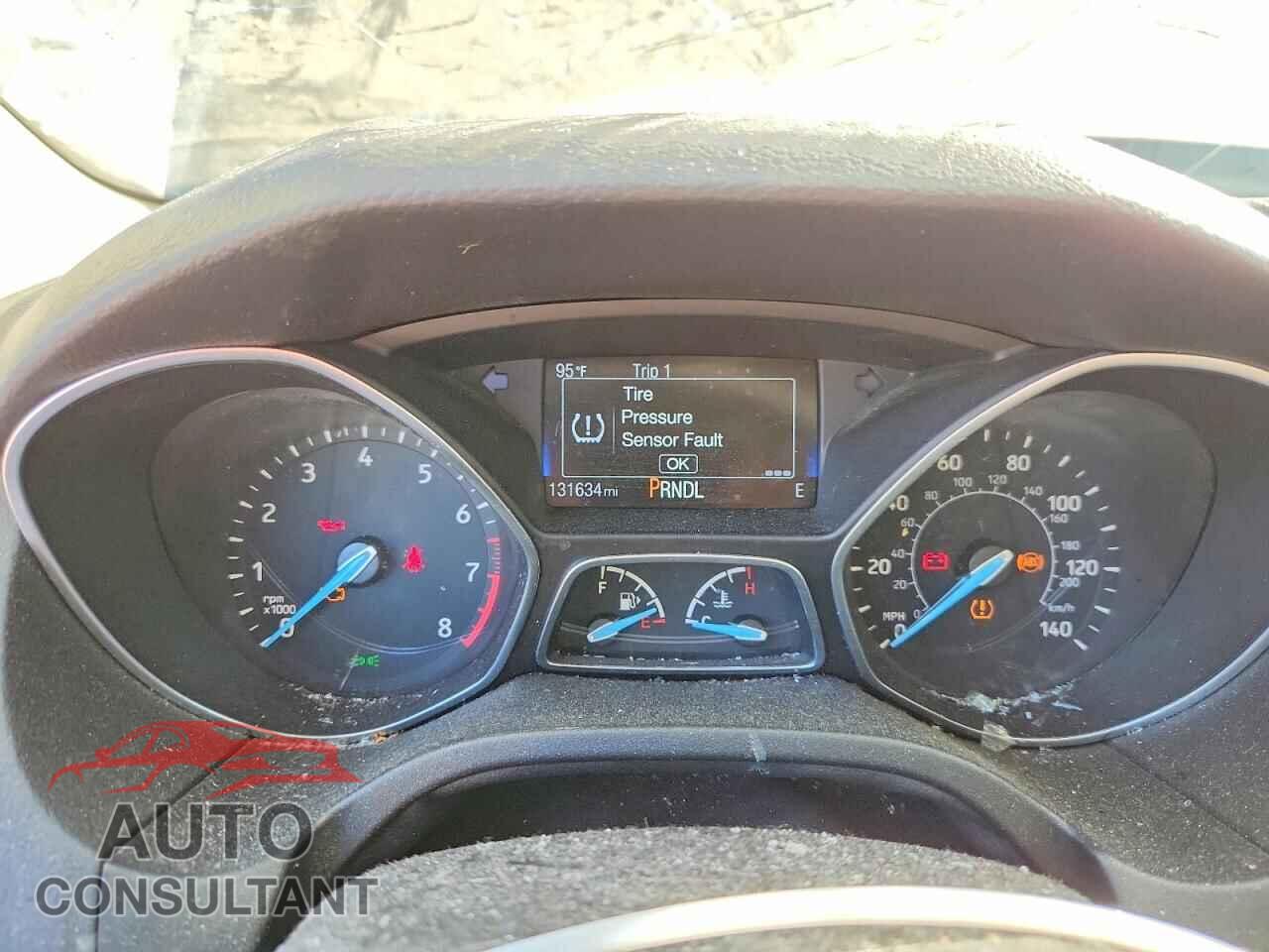 FORD FOCUS 2015 - 1FADP3F26FL293309