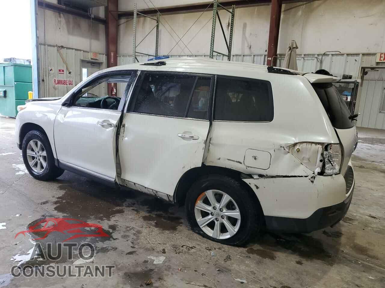 TOYOTA HIGHLANDER 2013 - 5TDZA3EH8DS046490