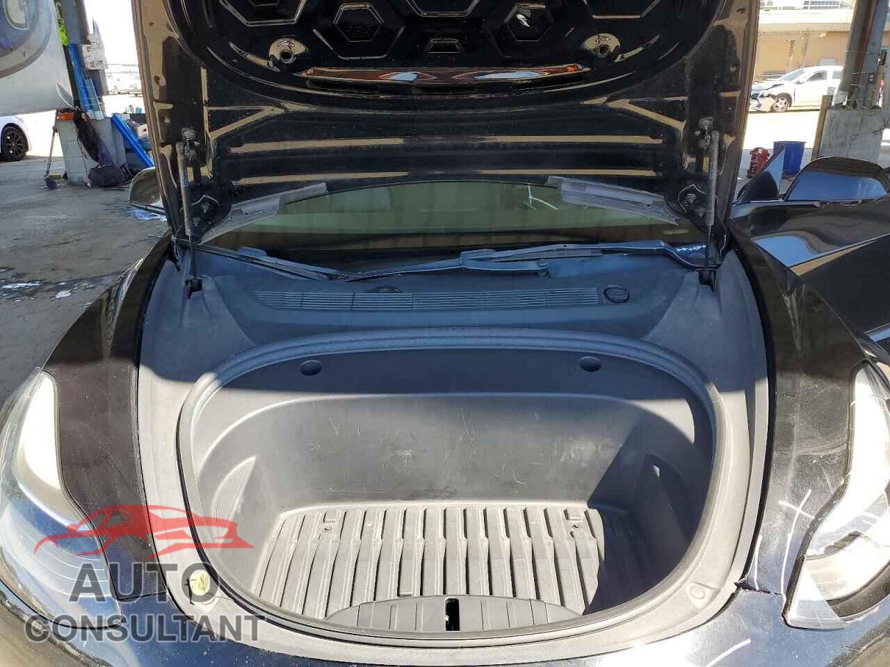 TESLA MODEL 3 2022 - 5YJ3E1EB2NF260004