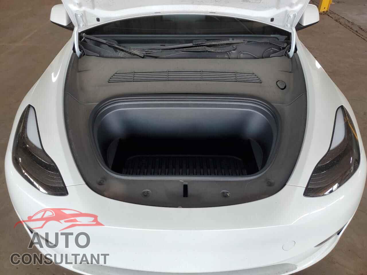 TESLA MODEL Y 2024 - 7SAYGDED7RF103614