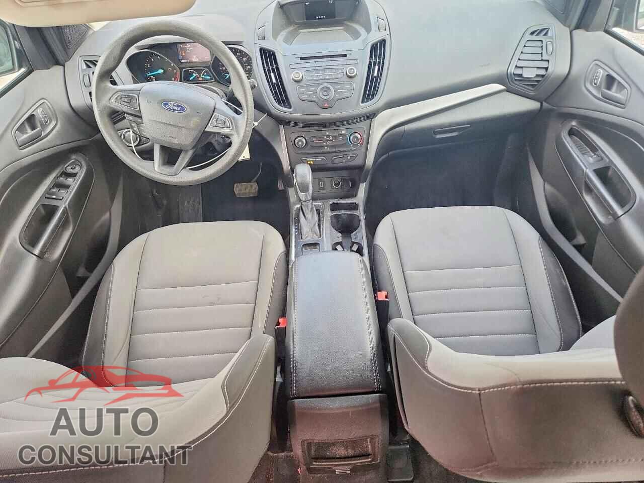 FORD ESCAPE 2017 - 1FMCU0F71HUC06076
