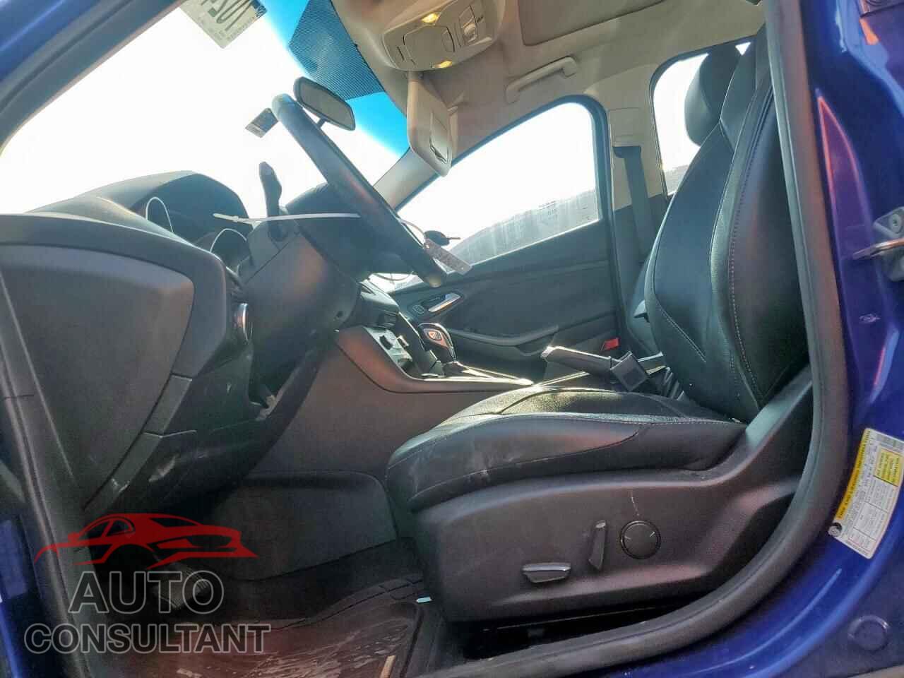 FORD FOCUS 2015 - 1FADP3K22FL347811