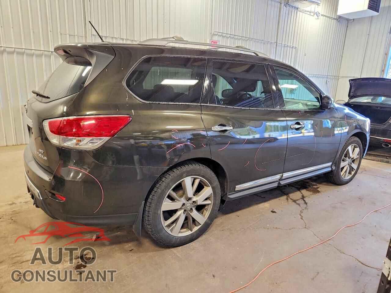 NISSAN PATHFINDER 2015 - 5N1AR2MM1FC713088