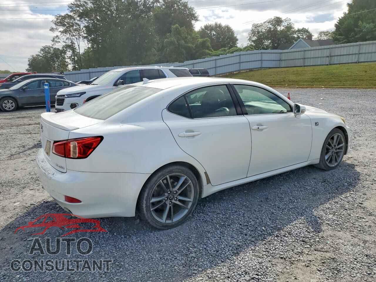 LEXUS IS 2011 - JTHBF5C21B5145733