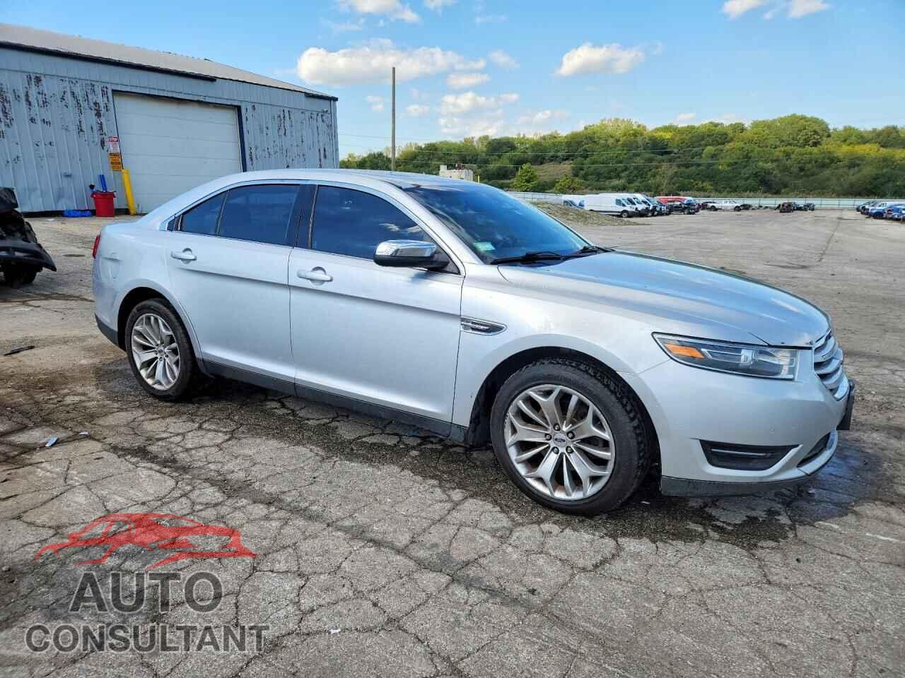 FORD TAURUS 2015 - 1FAHP2J86FG183425