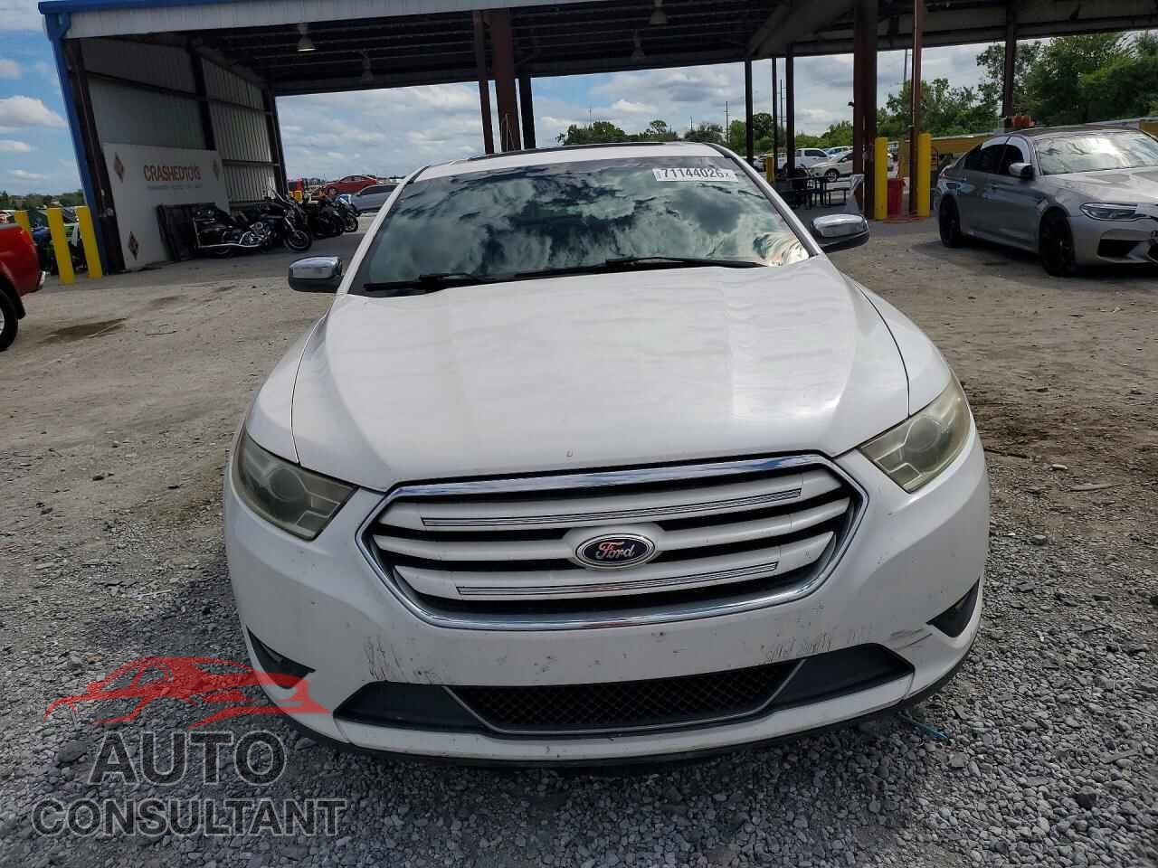 FORD TAURUS 2015 - 1FAHP2F82FG118175