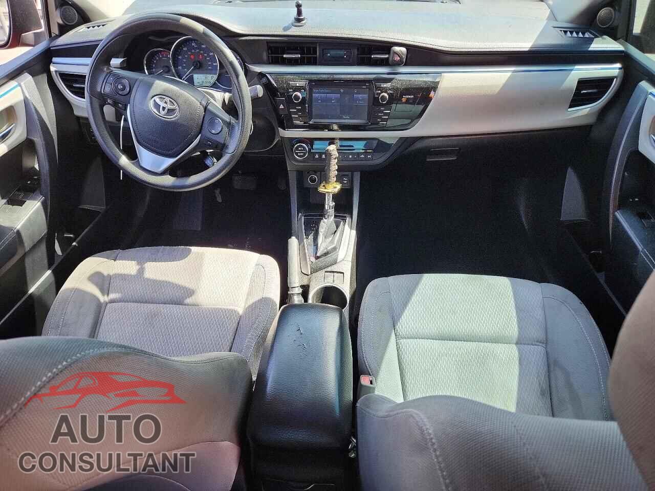 TOYOTA COROLLA 2015 - 5YFBURHE7FP313675