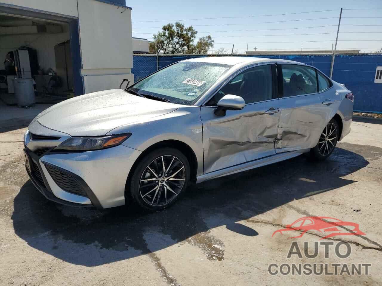 TOYOTA CAMRY 2023 - 4T1G11AK2PU085648