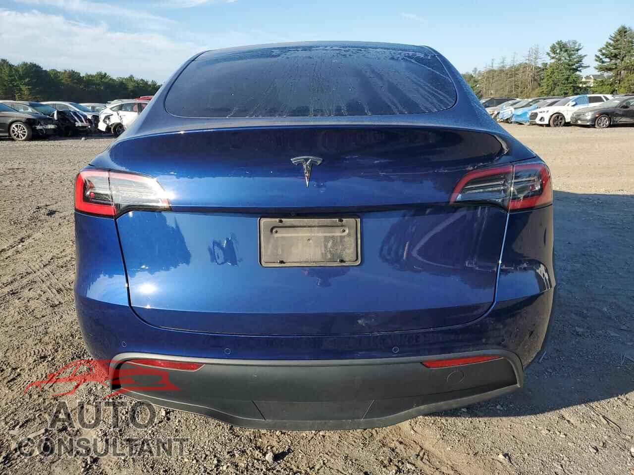 TESLA MODEL Y 2021 - 5YJYGDED1MF121029