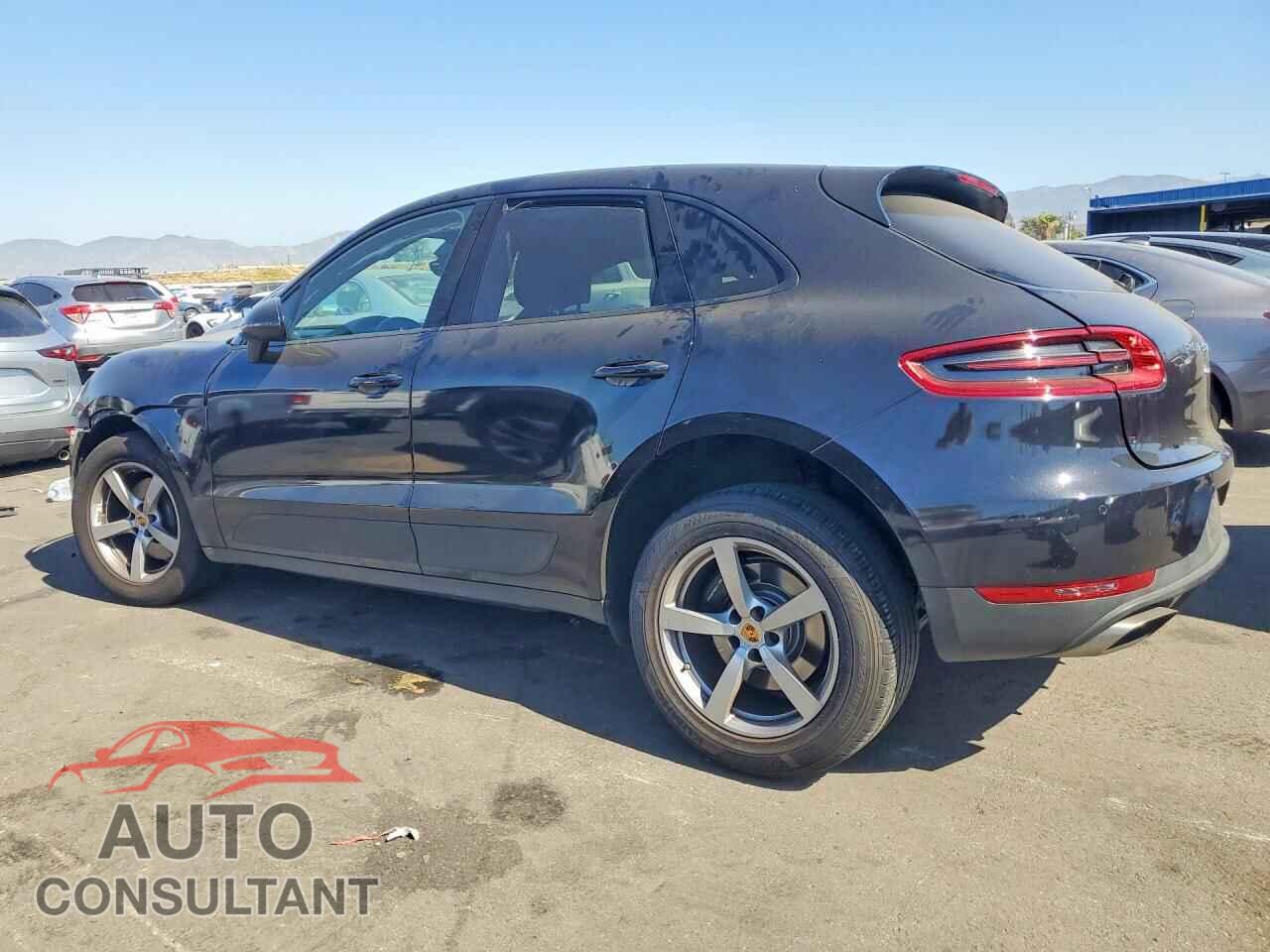 PORSCHE MACAN 2018 - WP1AA2A59JLB00104